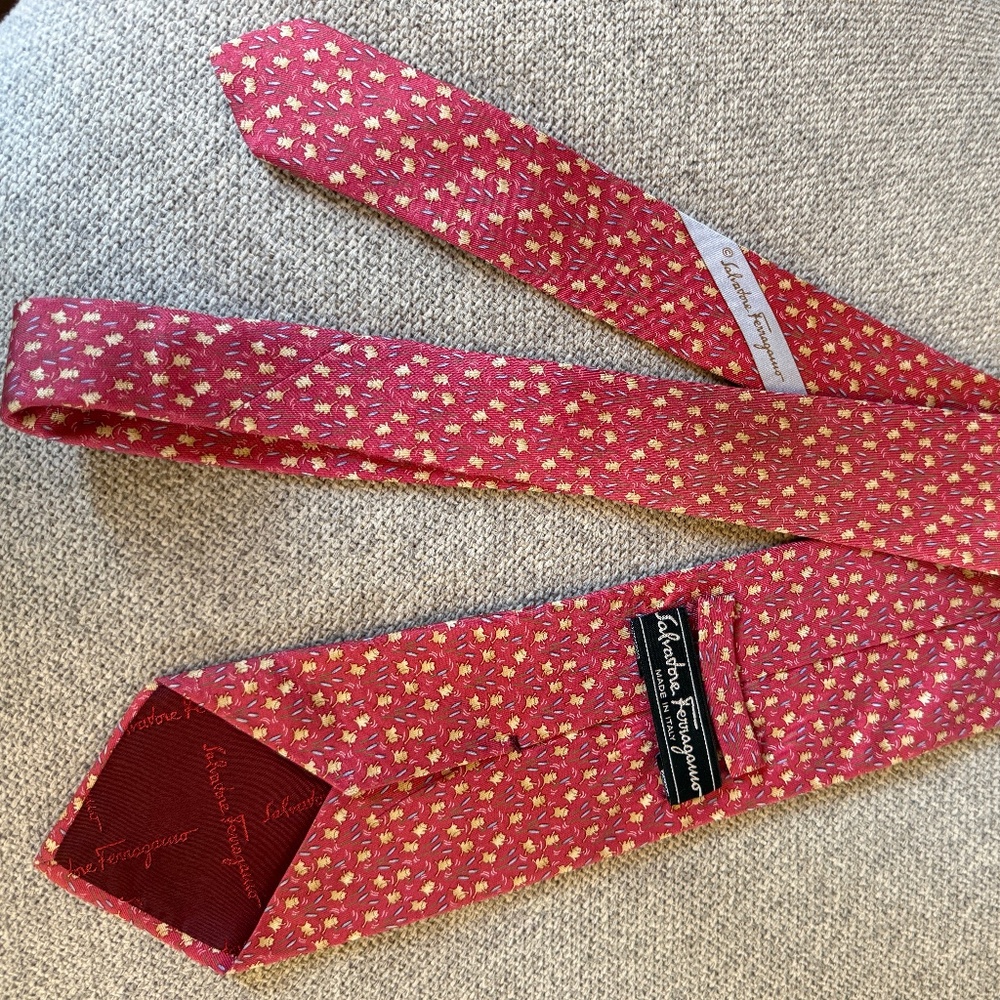 Salvatore Ferragamo Tie - Pink 100% SILK